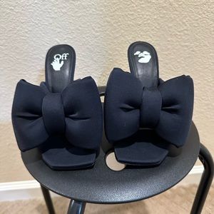 Off-White Allen bow heels